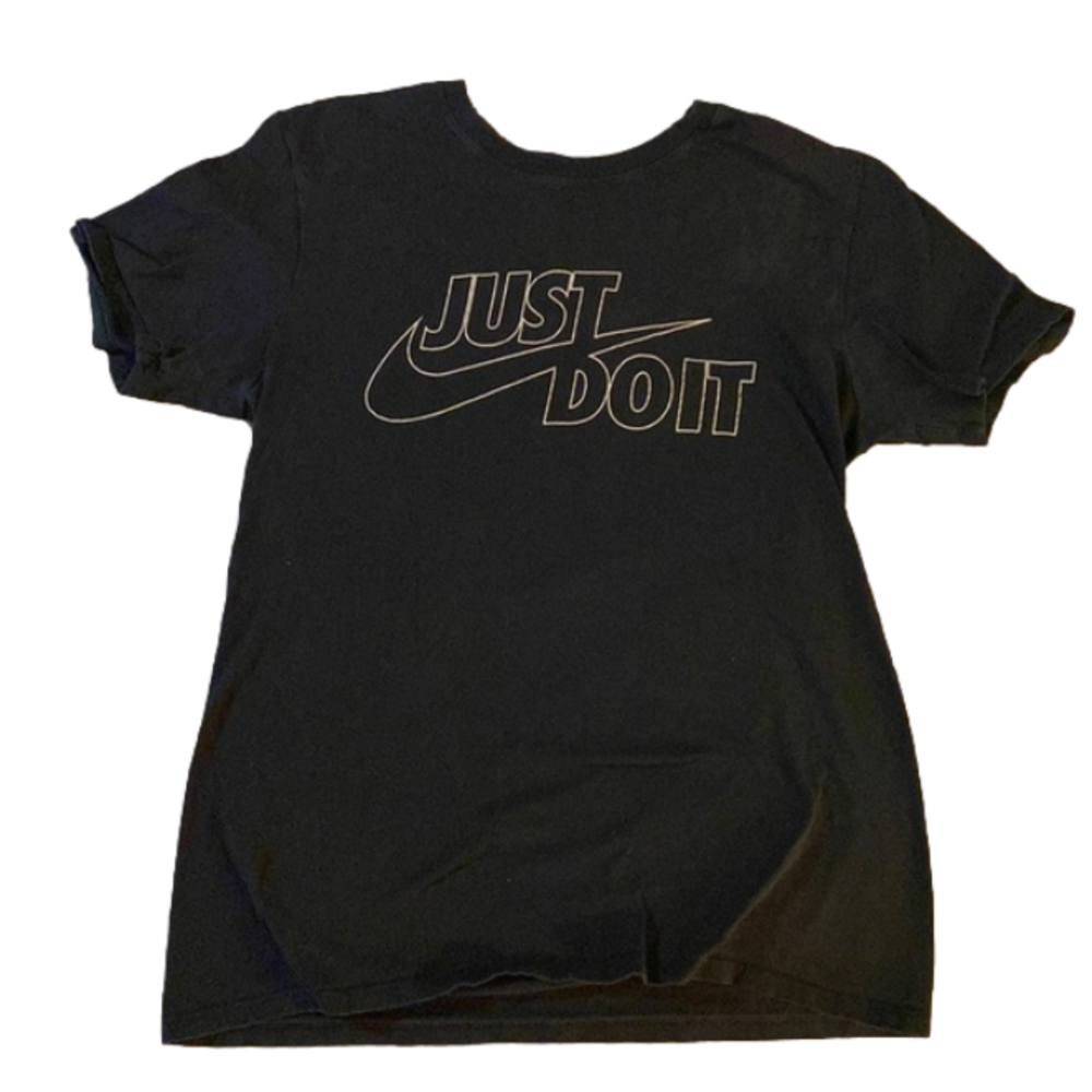 NIKE Boys youth T-Shirt, size S, color is black